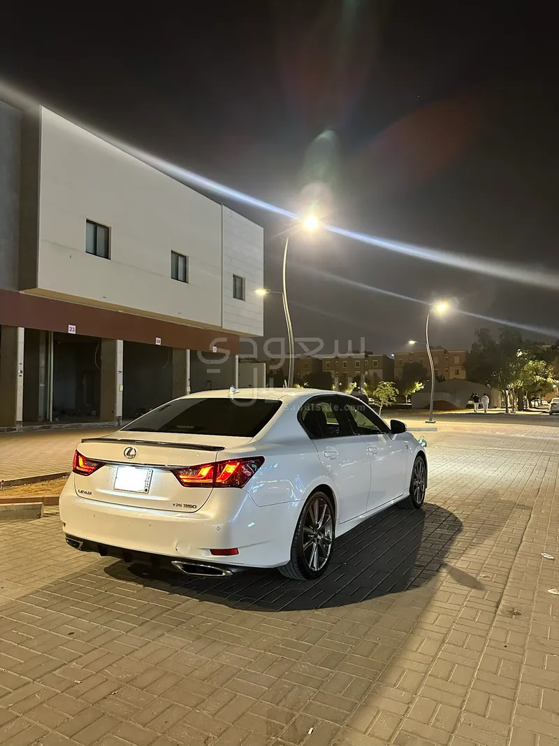 2012 لكزس جي إس 350