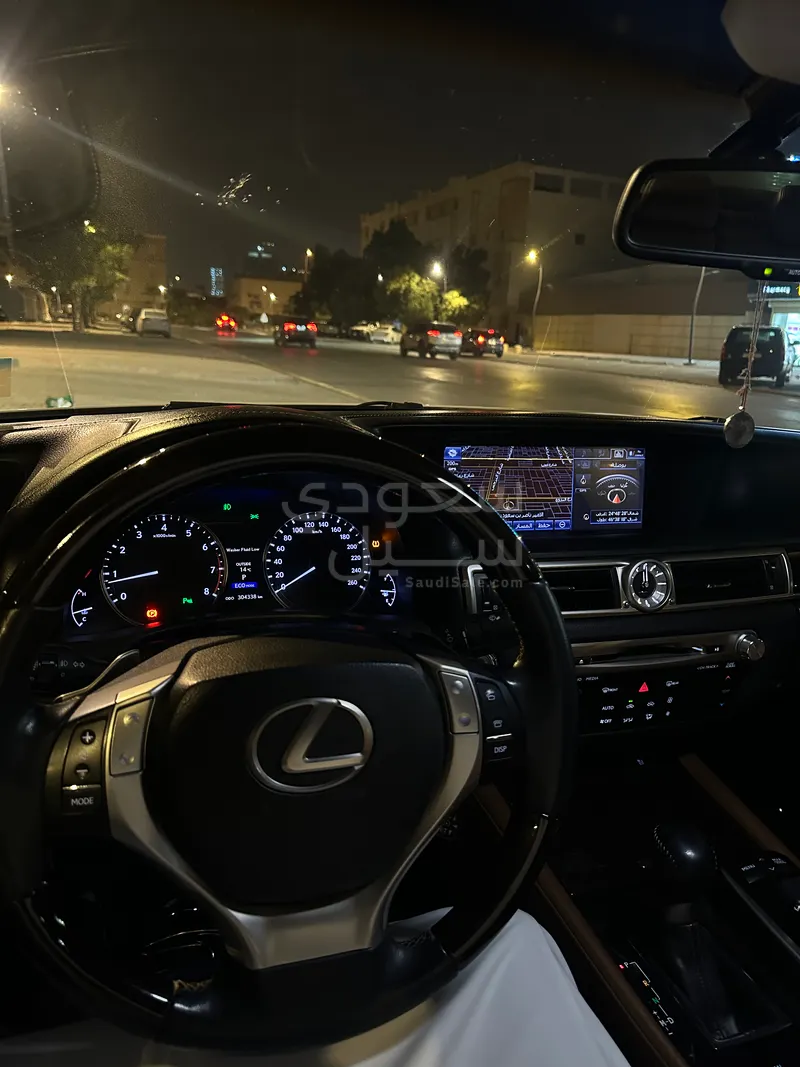 2012 لكزس جي إس 350