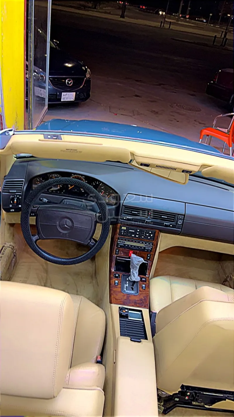 1991 مرسيدس - بنز إس إل 300