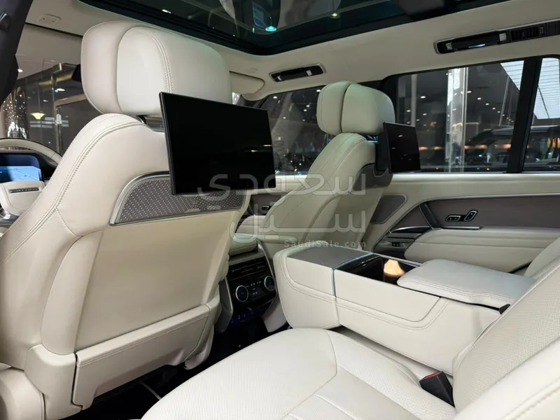 2022 لاند روفر رينج روفر اوتوبيوغرافي