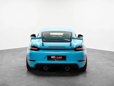 2025 بورش كايمان جي تي 4 ار اس