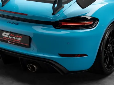 2025 بورش كايمان جي تي 4 ار اس