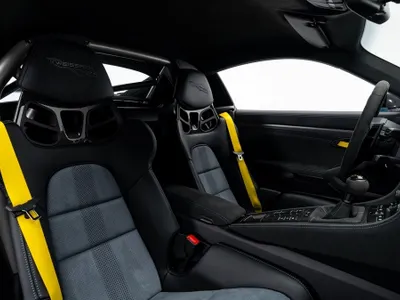 2025 بورش كايمان جي تي 4 ار اس