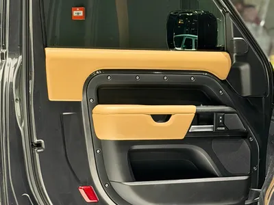 2025 لاند روفر ديفيندر اكس