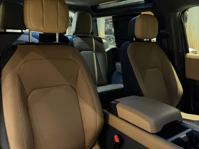 2025 لاند روفر ديفيندر اكس