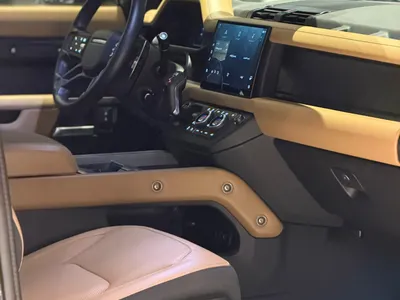 2025 لاند روفر ديفيندر اكس