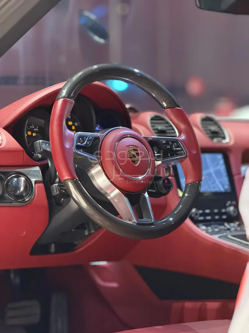 2025 بورش 718 كايمان