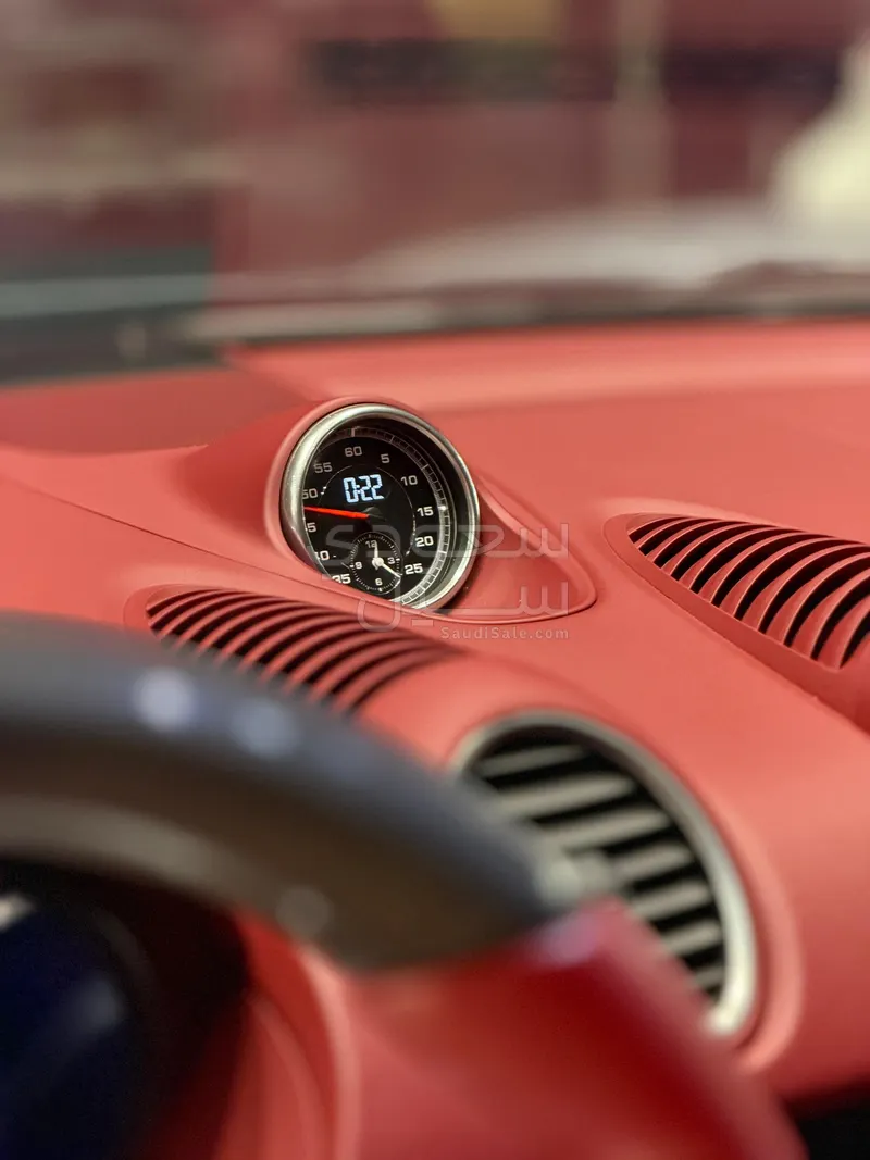 2025 بورش 718 كايمان