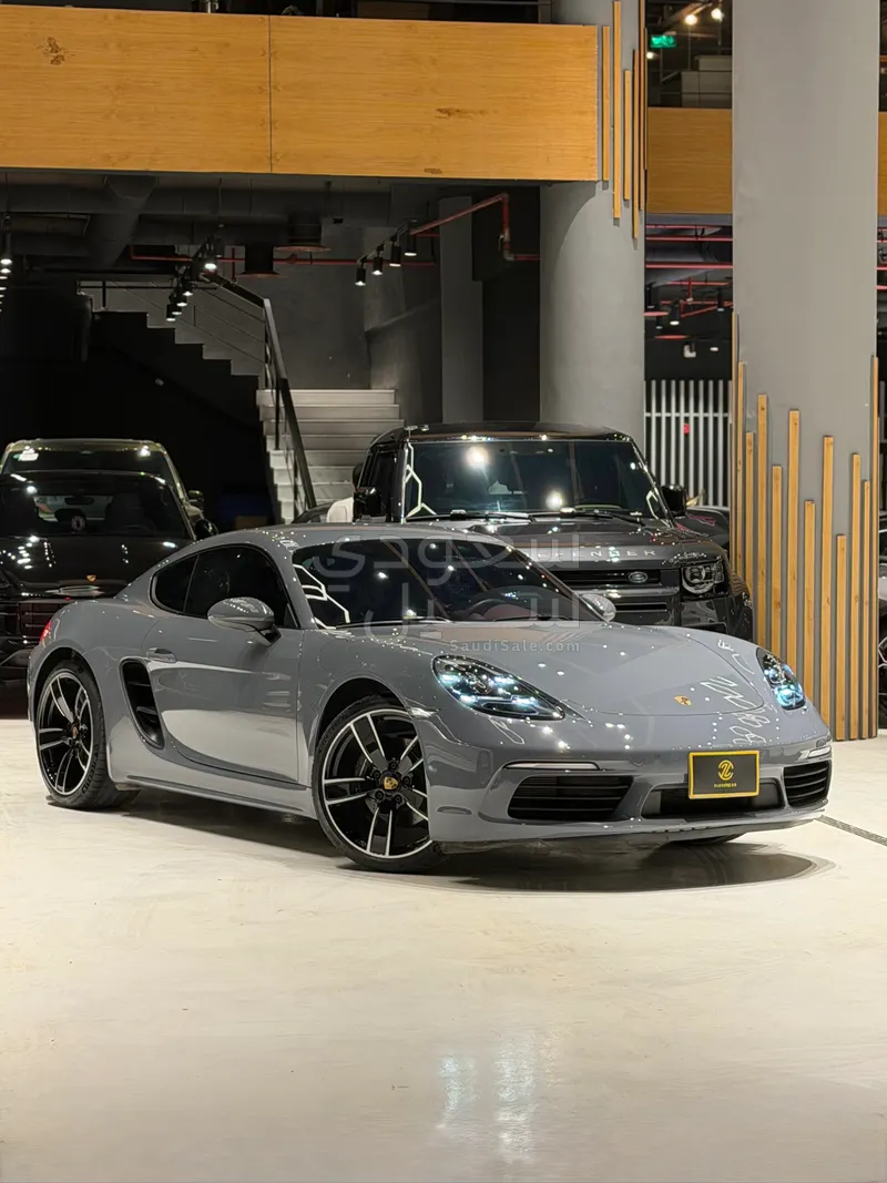 2025 بورش 718 كايمان