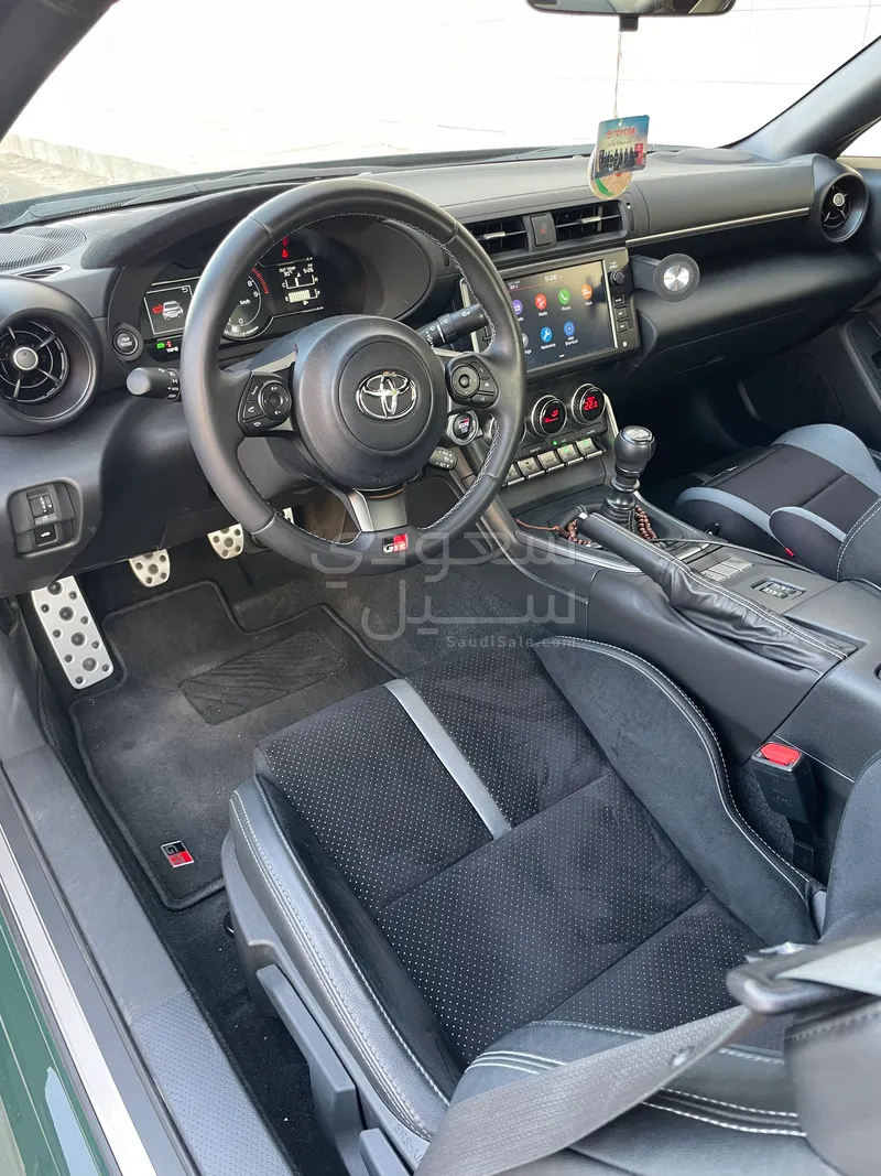 2025 تويوتا جي ار 86