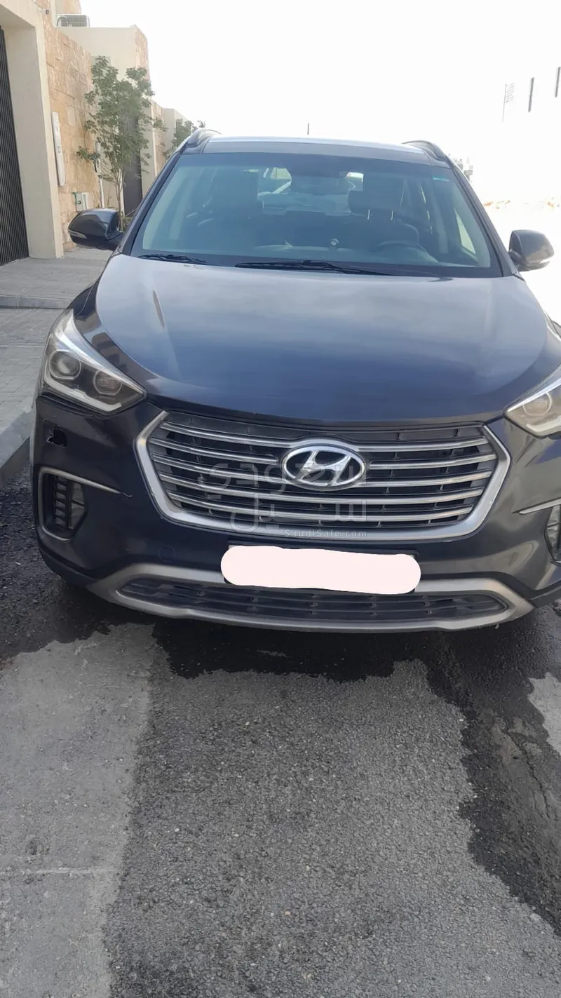 2017 هيونداي سانتا في جراند