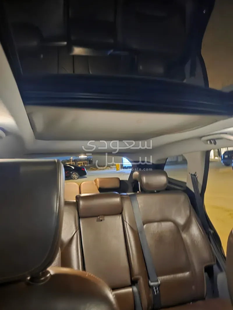 2017 هيونداي سانتا في جراند