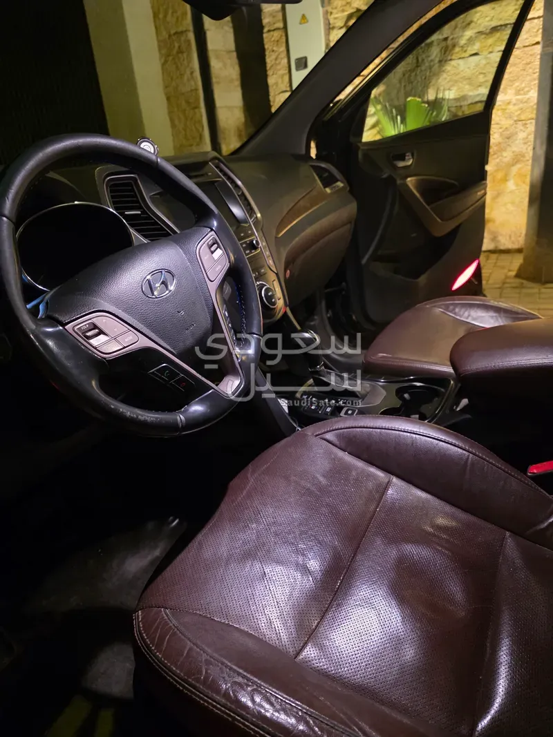 2017 هيونداي سانتا في جراند