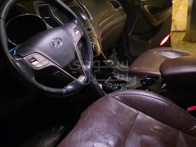 2017 هيونداي سانتا في جراند