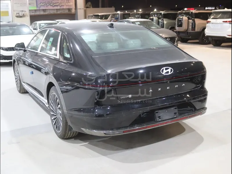 2026 هيونداي ازيرا كاليجرافي