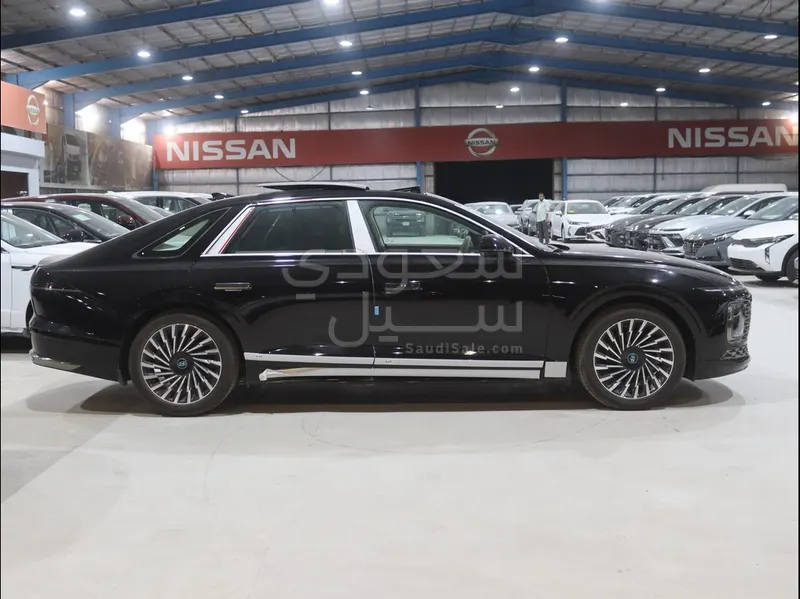 2026 هيونداي ازيرا كاليجرافي