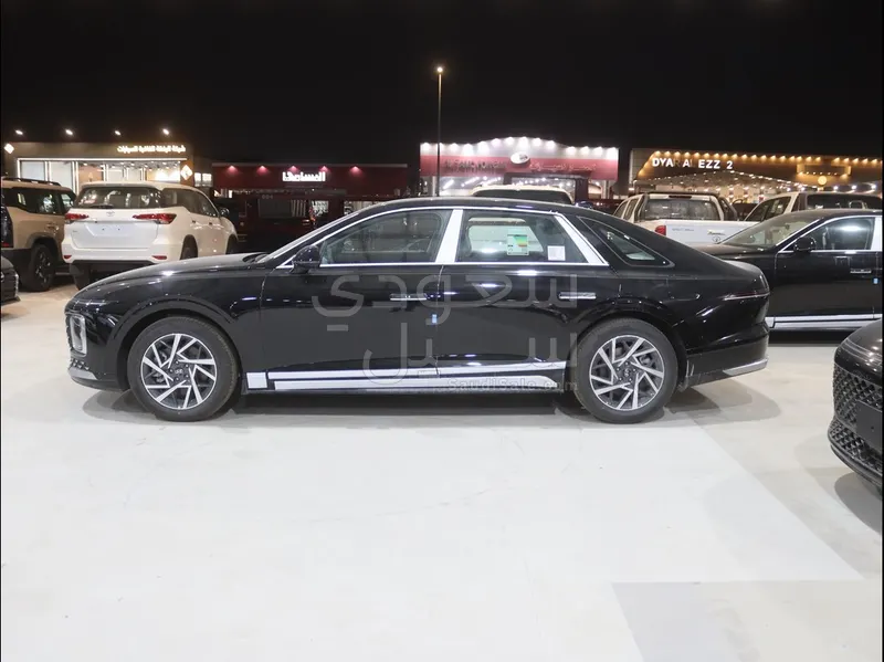 2026 هيونداي ازيرا