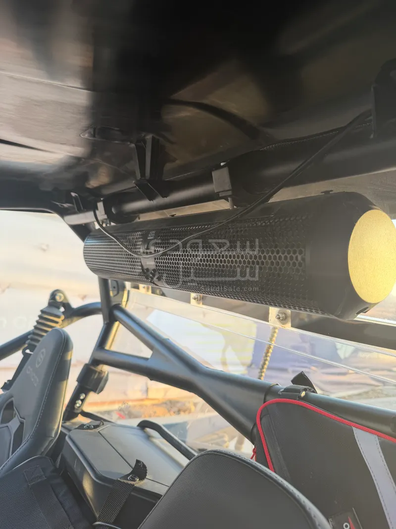 2024 سي إف موتو زد فورس 1000