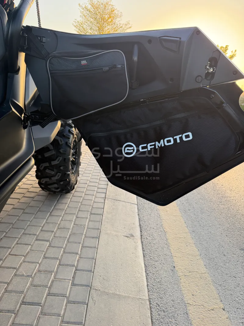 2024 سي إف موتو زد فورس 1000