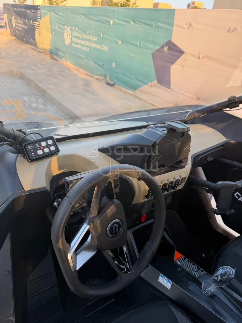 2024 سي إف موتو زد فورس 1000