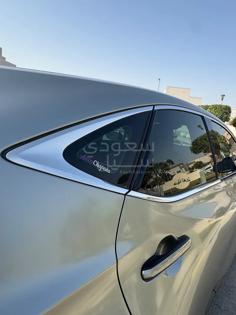 2024 لكزس إن إكس 350