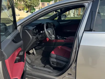 2024 لكزس إن إكس 350