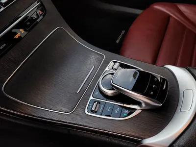 2019 مرسيدس - بنز سي 300