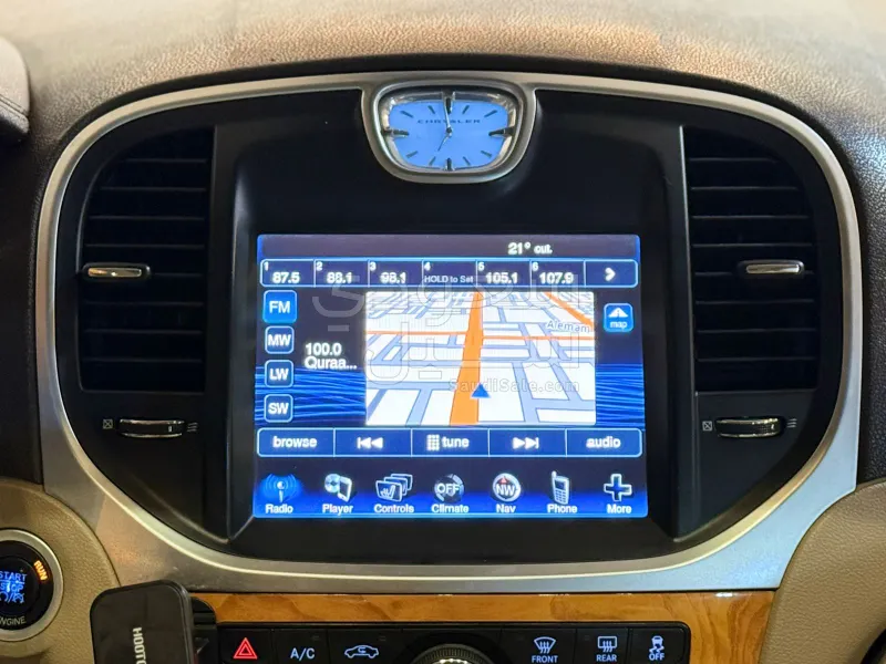 2013 كرايسلر 300 سي اكزكتيف