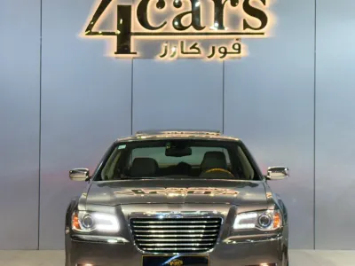 2013 كرايسلر 300 سي اكزكتيف