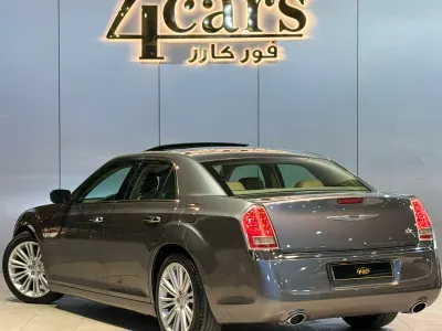 2013 كرايسلر 300 سي اكزكتيف