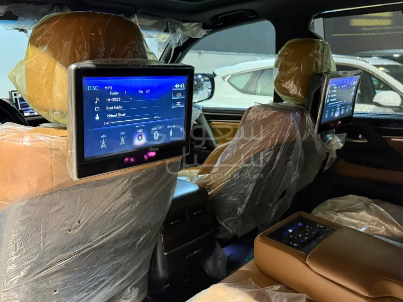 2021 لكزس إل إكس 570