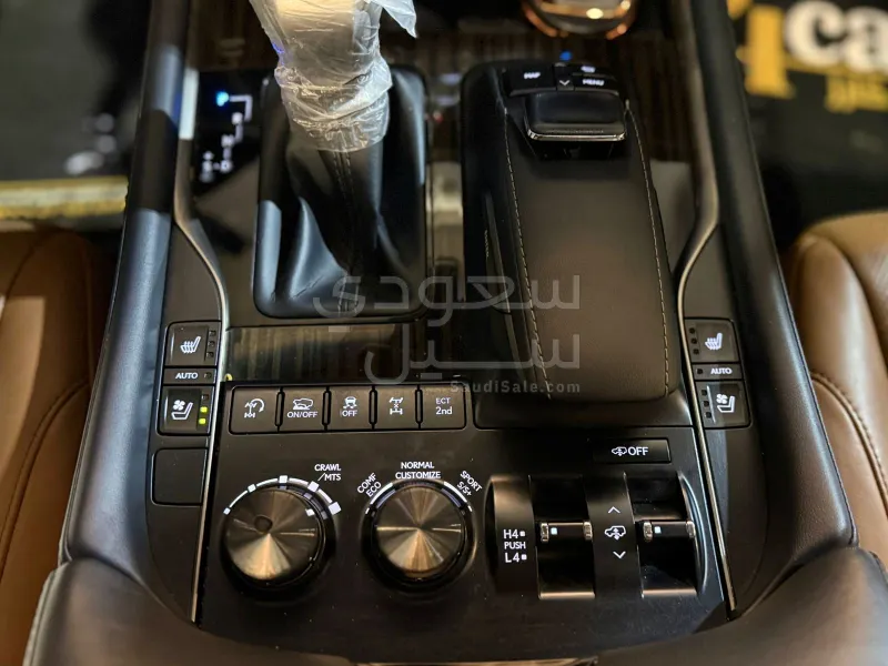 2021 لكزس إل إكس 570