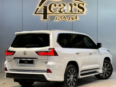 2021 لكزس إل إكس 570