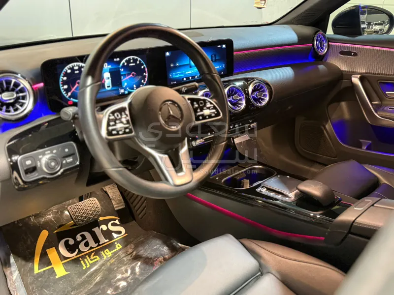 2021 مرسيدس - بنز أي 200