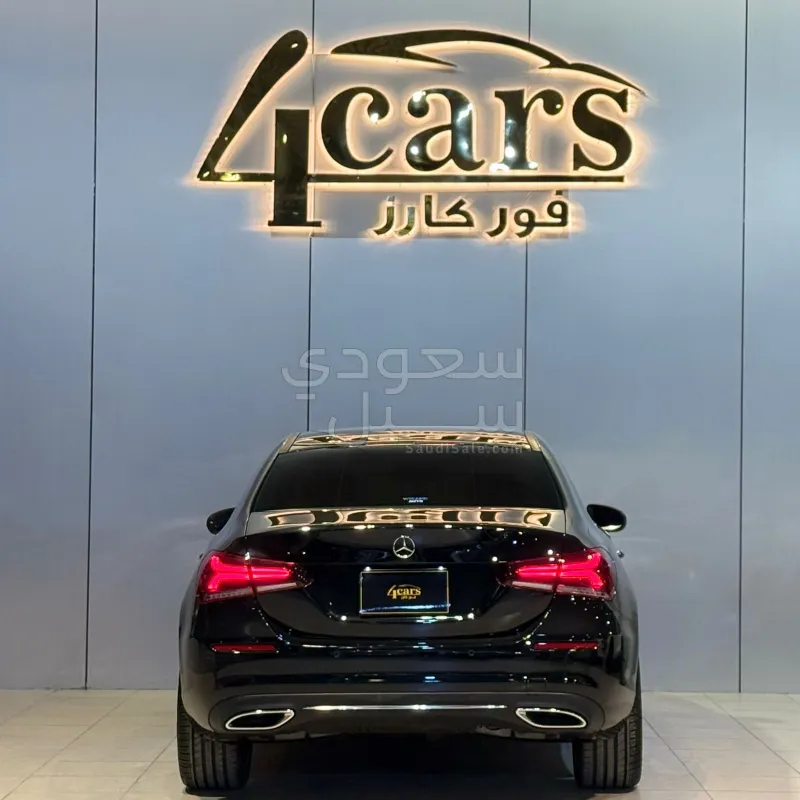 2021 مرسيدس - بنز أي 200