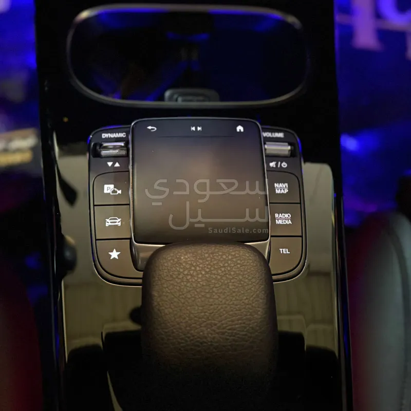 2021 مرسيدس - بنز أي 200