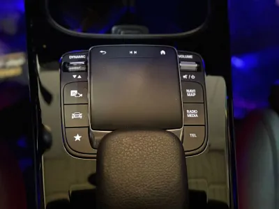 2021 مرسيدس - بنز أي 200