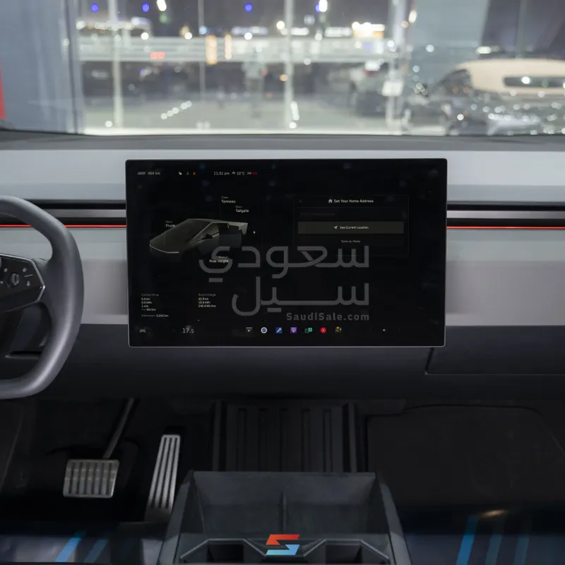 2024 تيسلا سايبر تراك