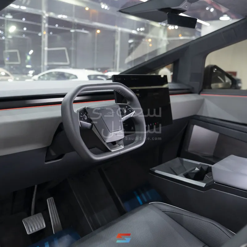 2024 تيسلا سايبر تراك