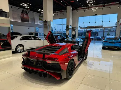 2016 لمبرجيني افنتادور اس