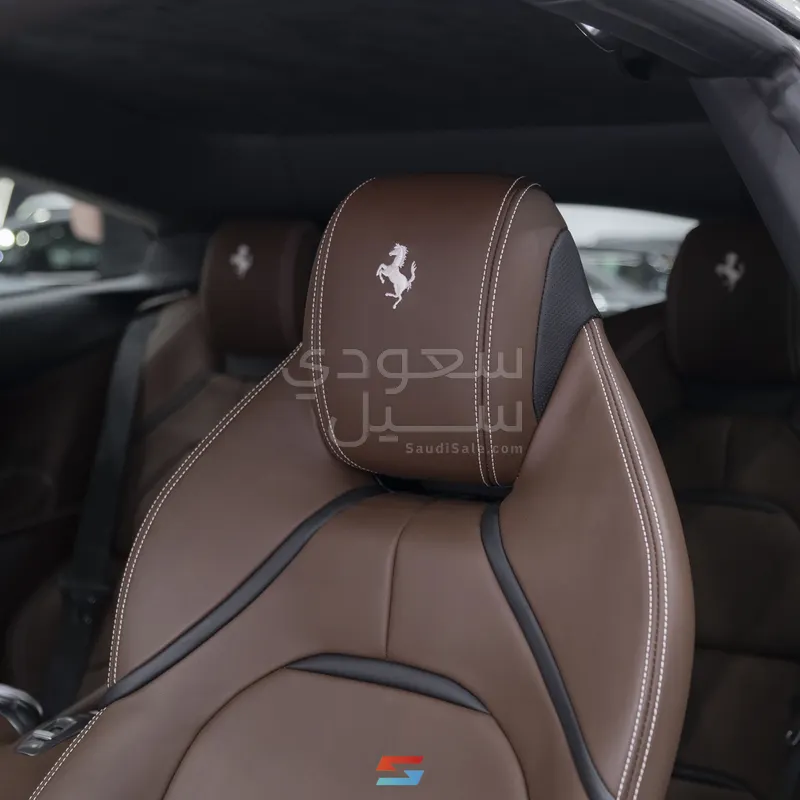 2020 فيراري جي تي سي 4 لوسو