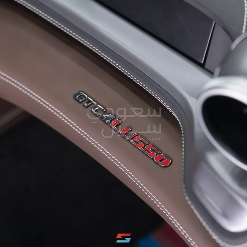 2020 فيراري جي تي سي 4 لوسو