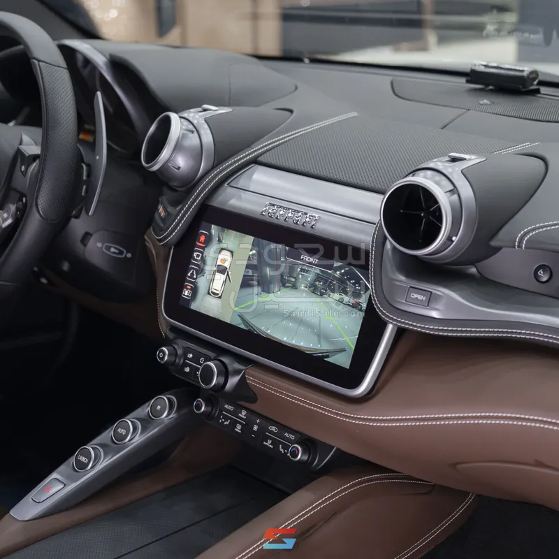 2020 فيراري جي تي سي 4 لوسو