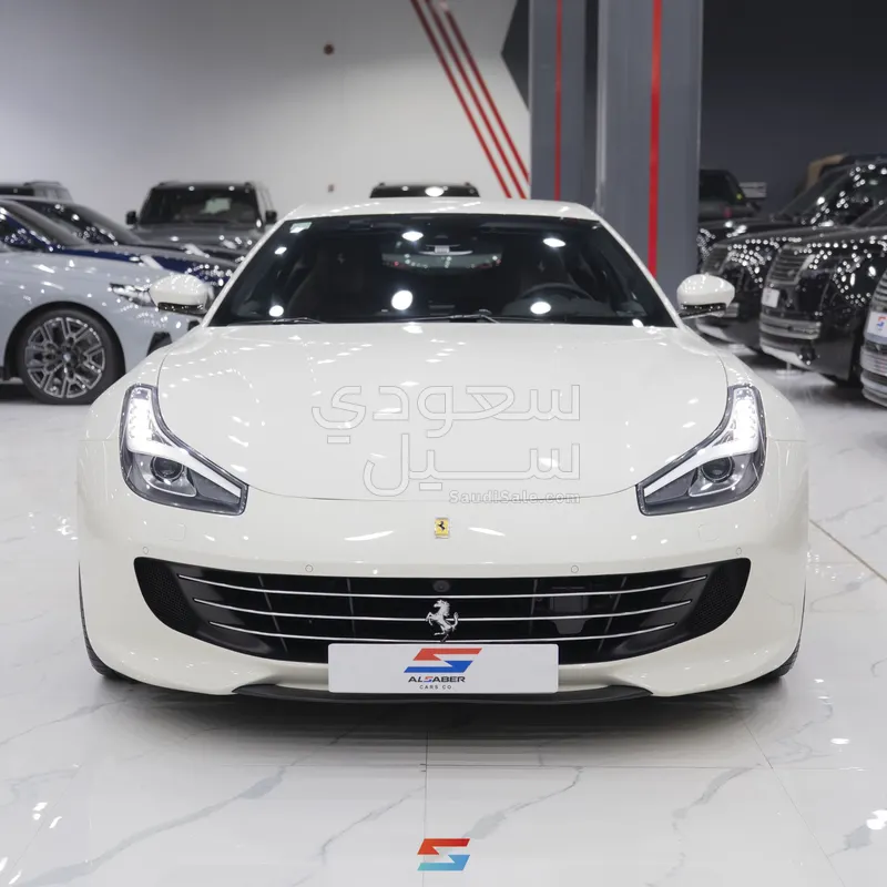 2020 فيراري جي تي سي 4 لوسو