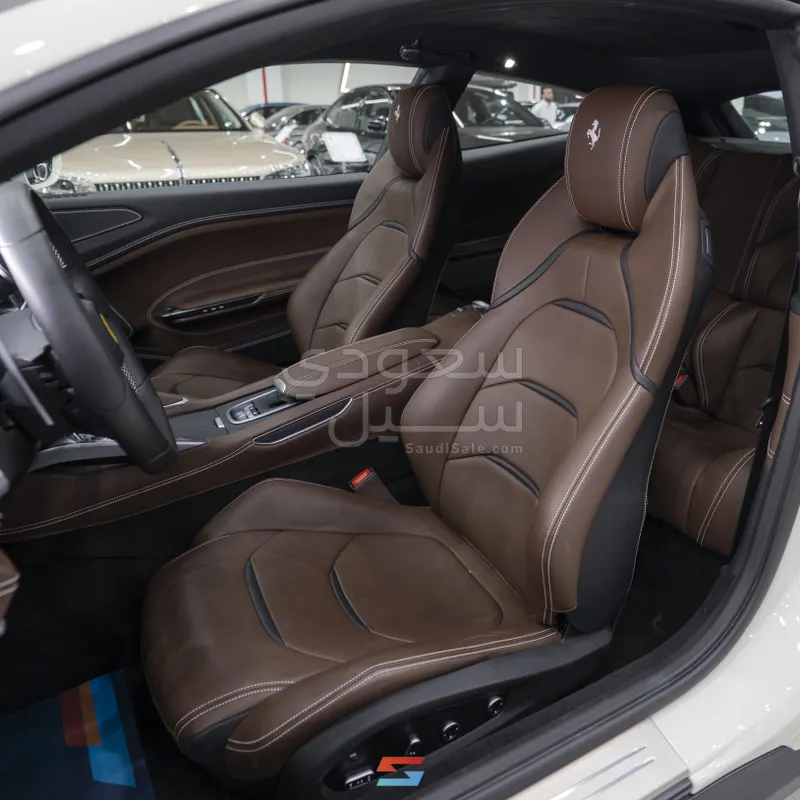 2020 فيراري جي تي سي 4 لوسو
