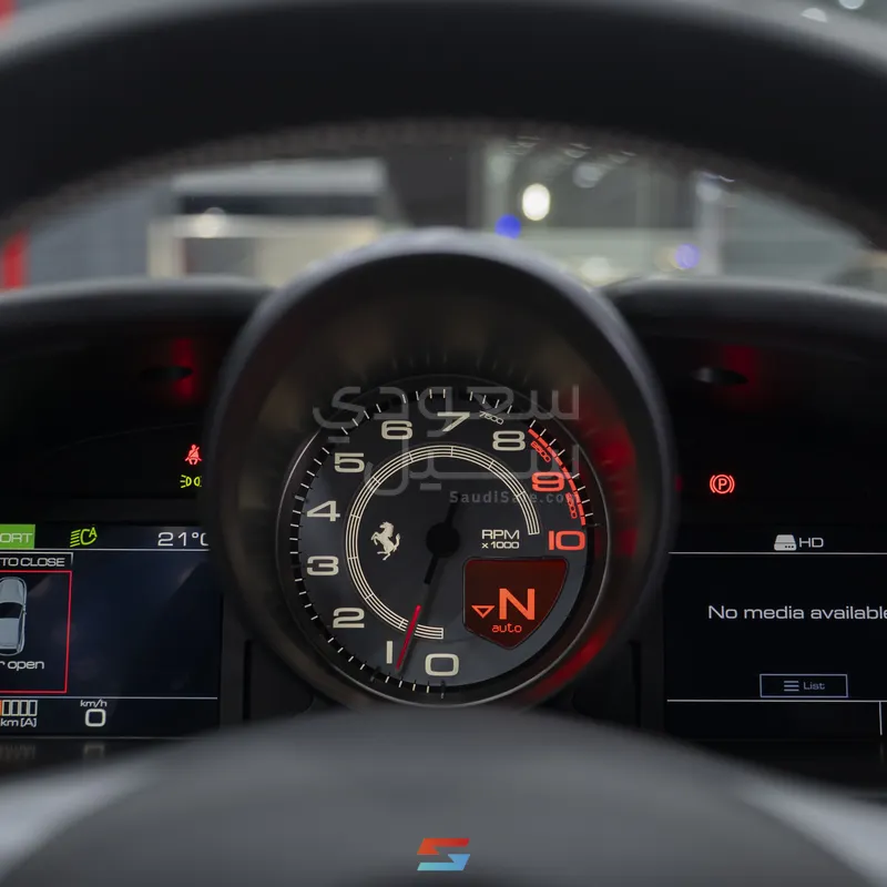2020 فيراري جي تي سي 4 لوسو