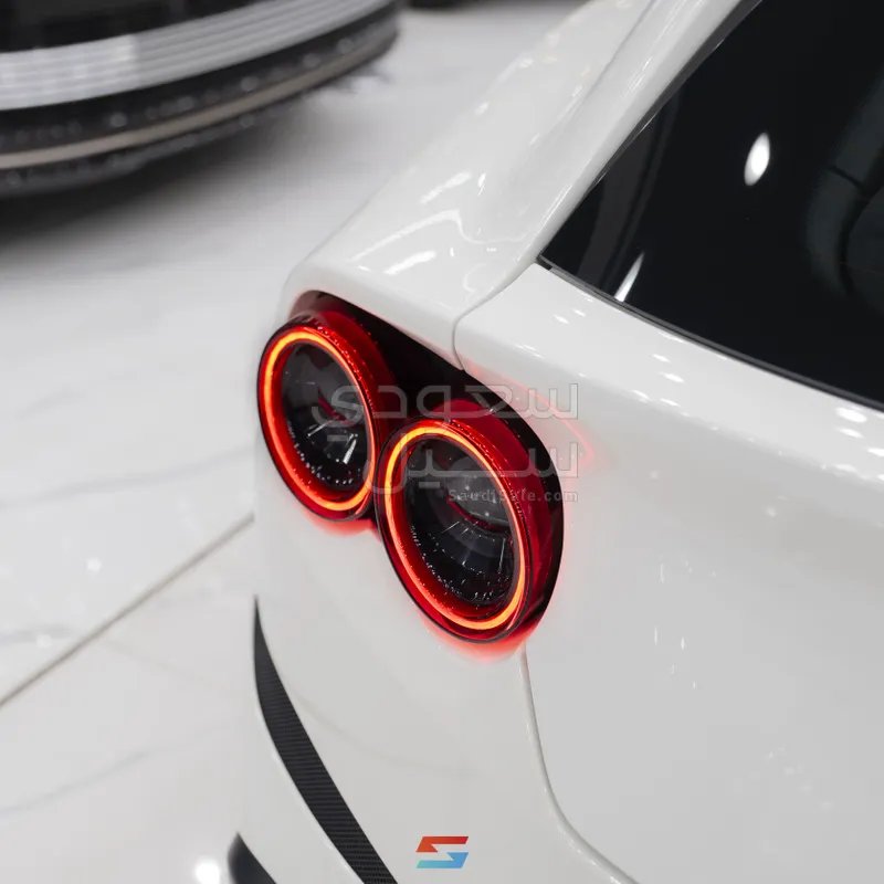 2020 فيراري جي تي سي 4 لوسو