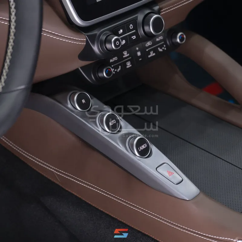 2020 فيراري جي تي سي 4 لوسو