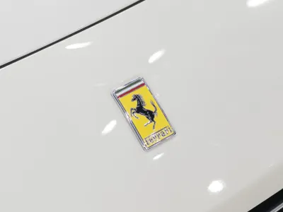 2020 فيراري جي تي سي 4 لوسو