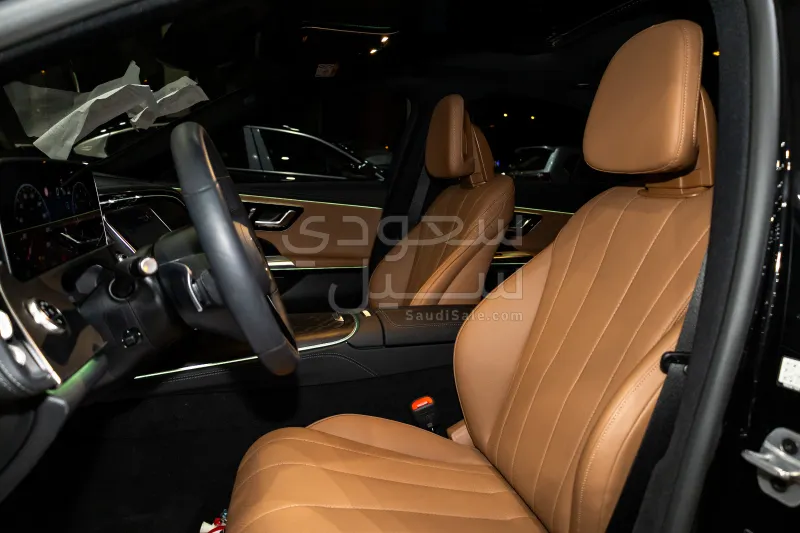 2025 مرسيدس - بنز إي 200